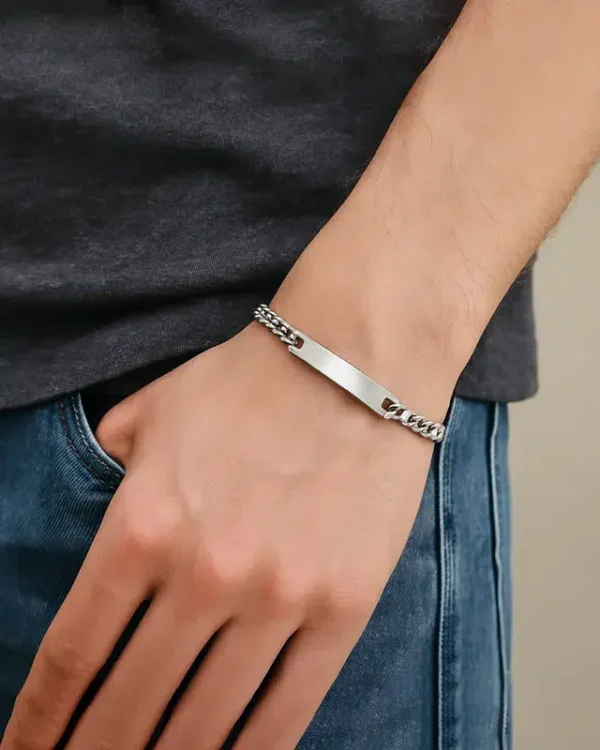 Armbånd til mænd med gravering
