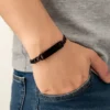 Armbånd til mænd med gravering