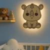 Natlampe til børn - Væglampe med næsehorn motiv